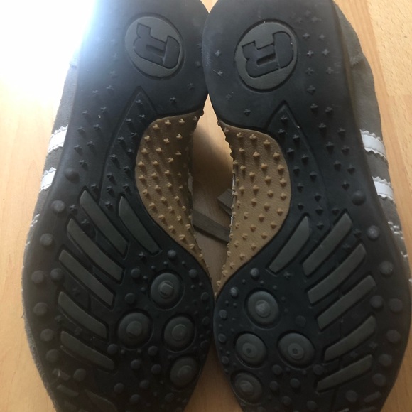 Size 8 Kenneth Cole reaction sneakers - Picture 7 of 8